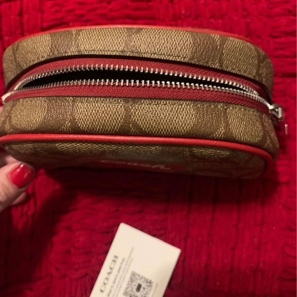 Coach Set New With Tags
Signature Canvas Khaki, Elect. Red (Cross Posted) SOLD - Picture 3 of 15